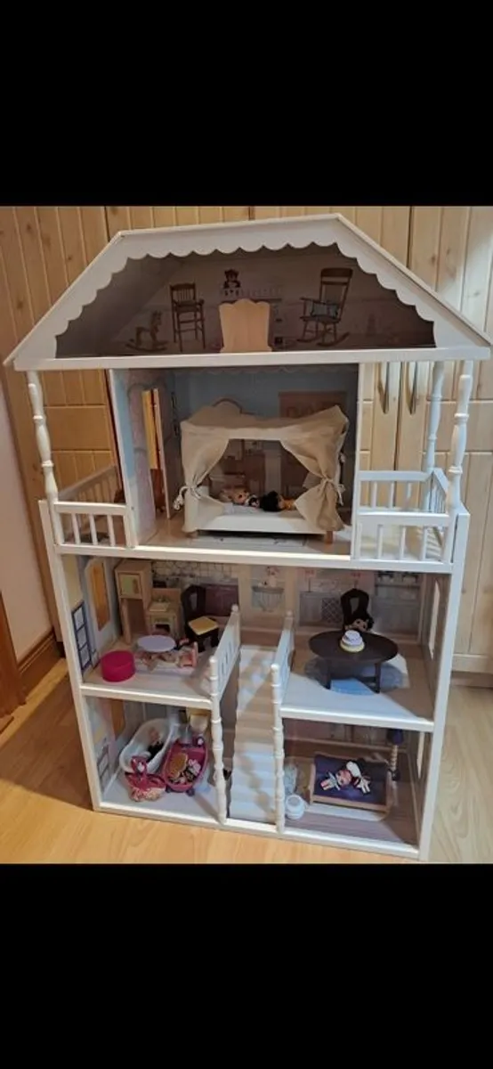 dolls house for sale - Image 1