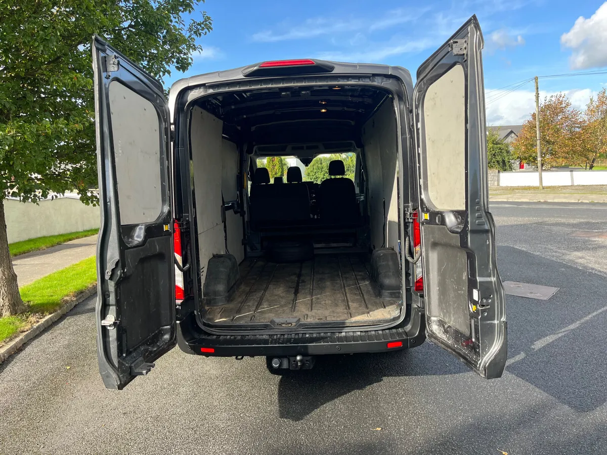 Ford Transit 2021 - Image 2
