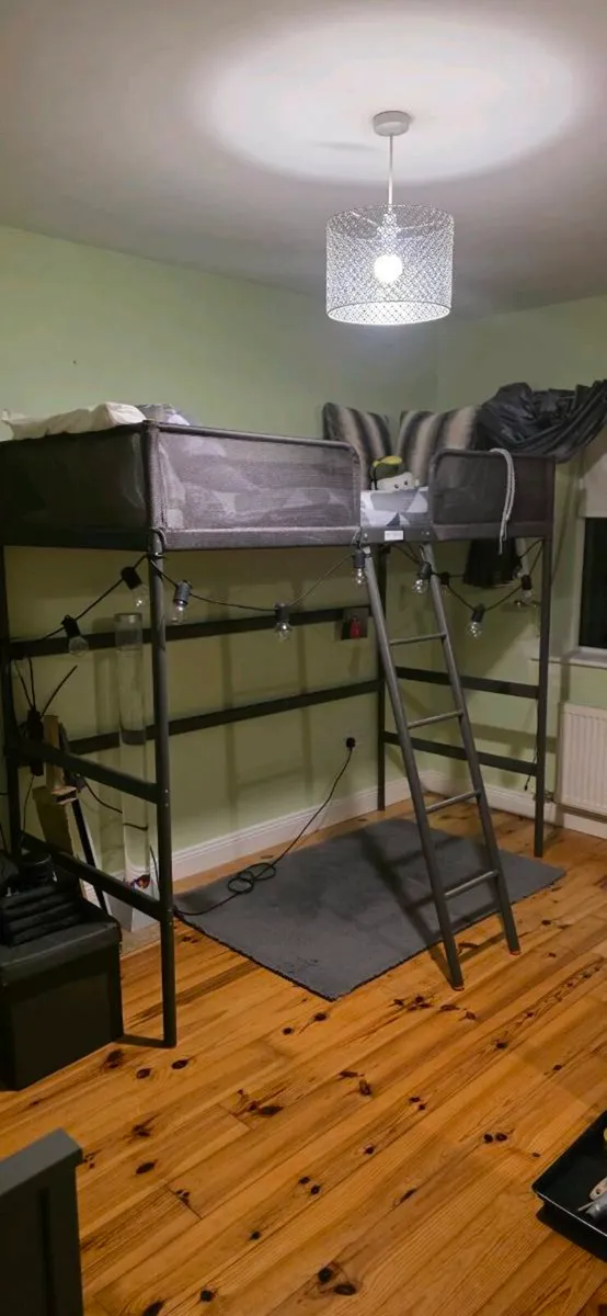 Loft bed