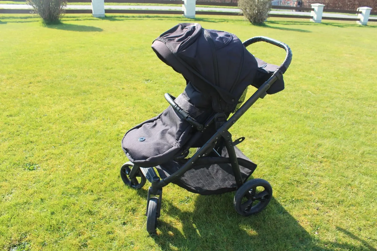 Premium Redsbaby Buggy in Excellent Condition - Image 1