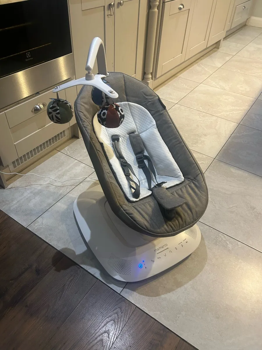 Uppababy Mamaroo smart swing - Image 3