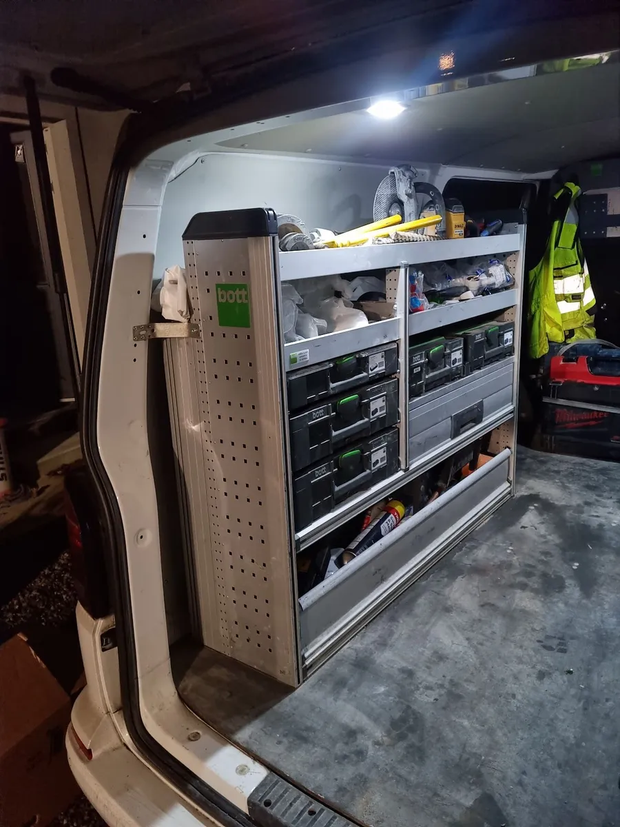 Bott van shelving - Image 4