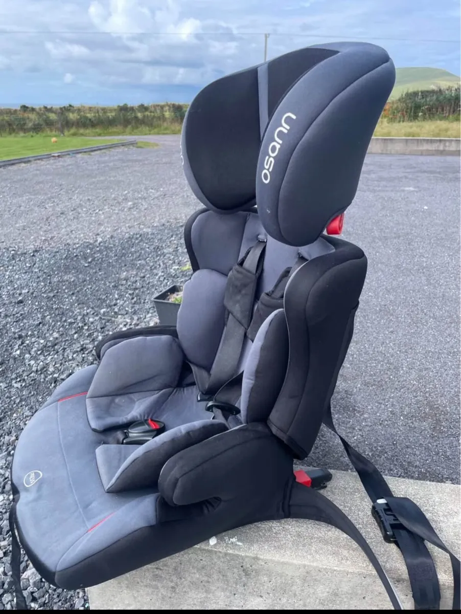 Car seat - Image 2