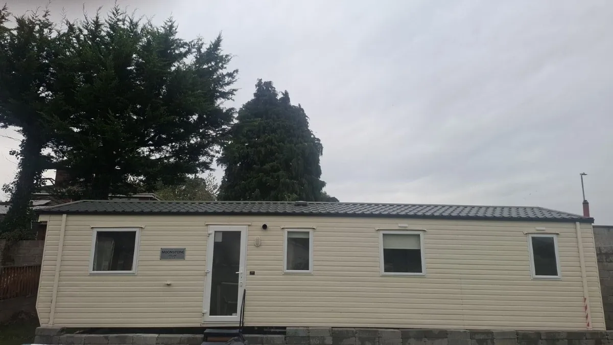 Mobile home - Image 1