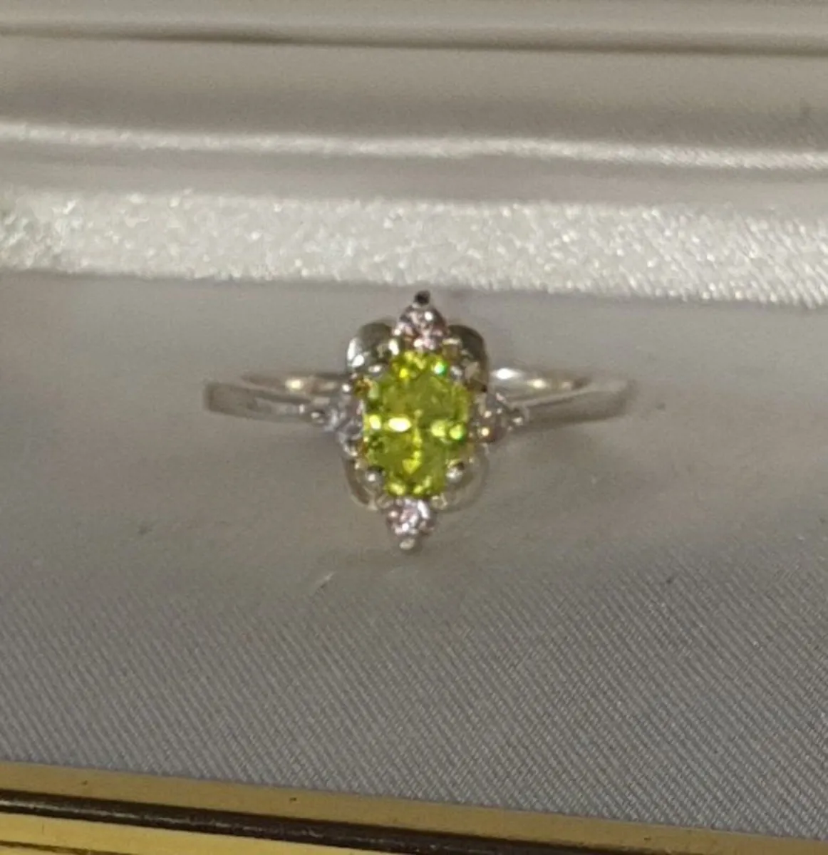 Vintage Hallmarked Silver Gemstone Ring - Image 4