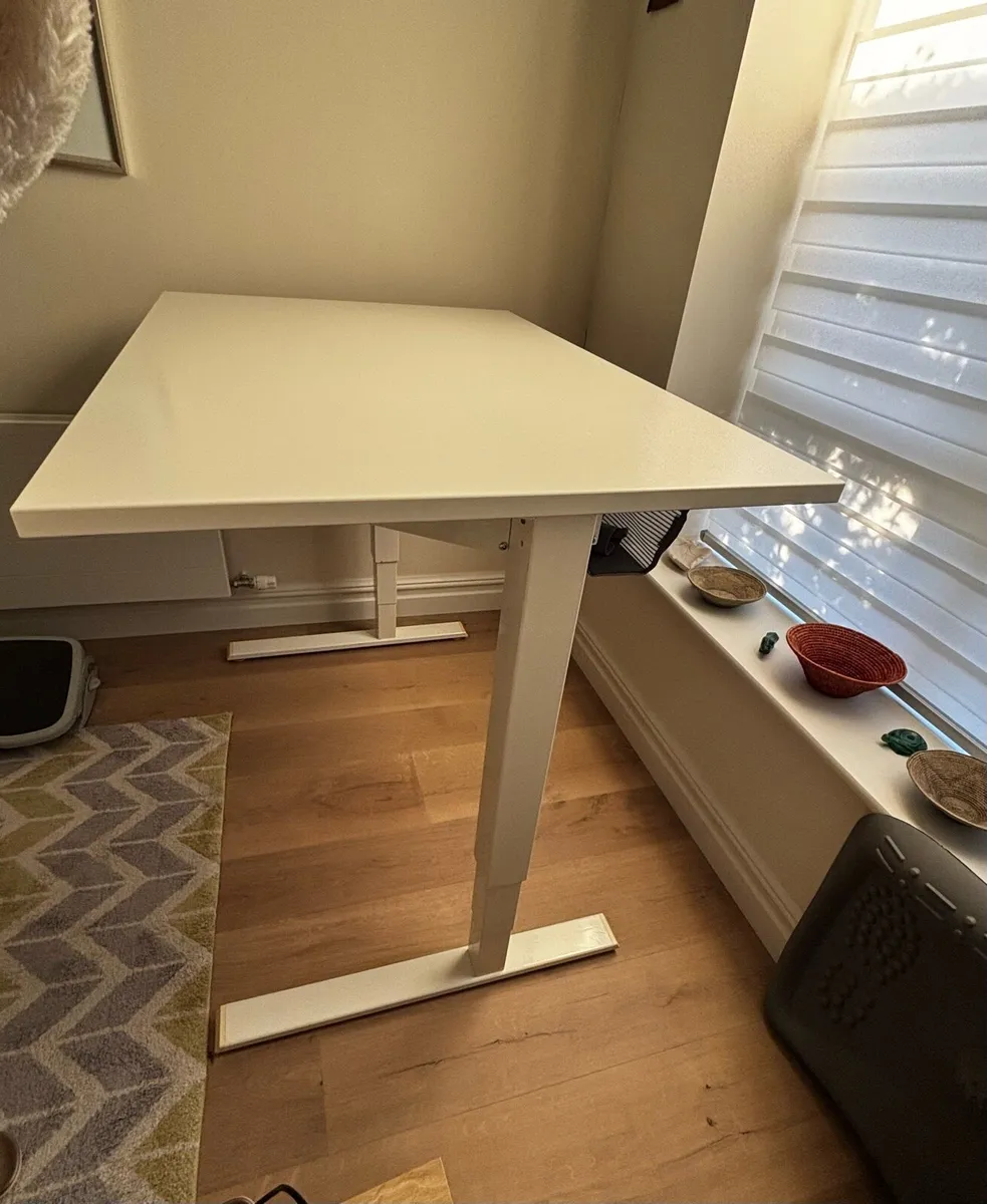 Table/Work bench - Image 2