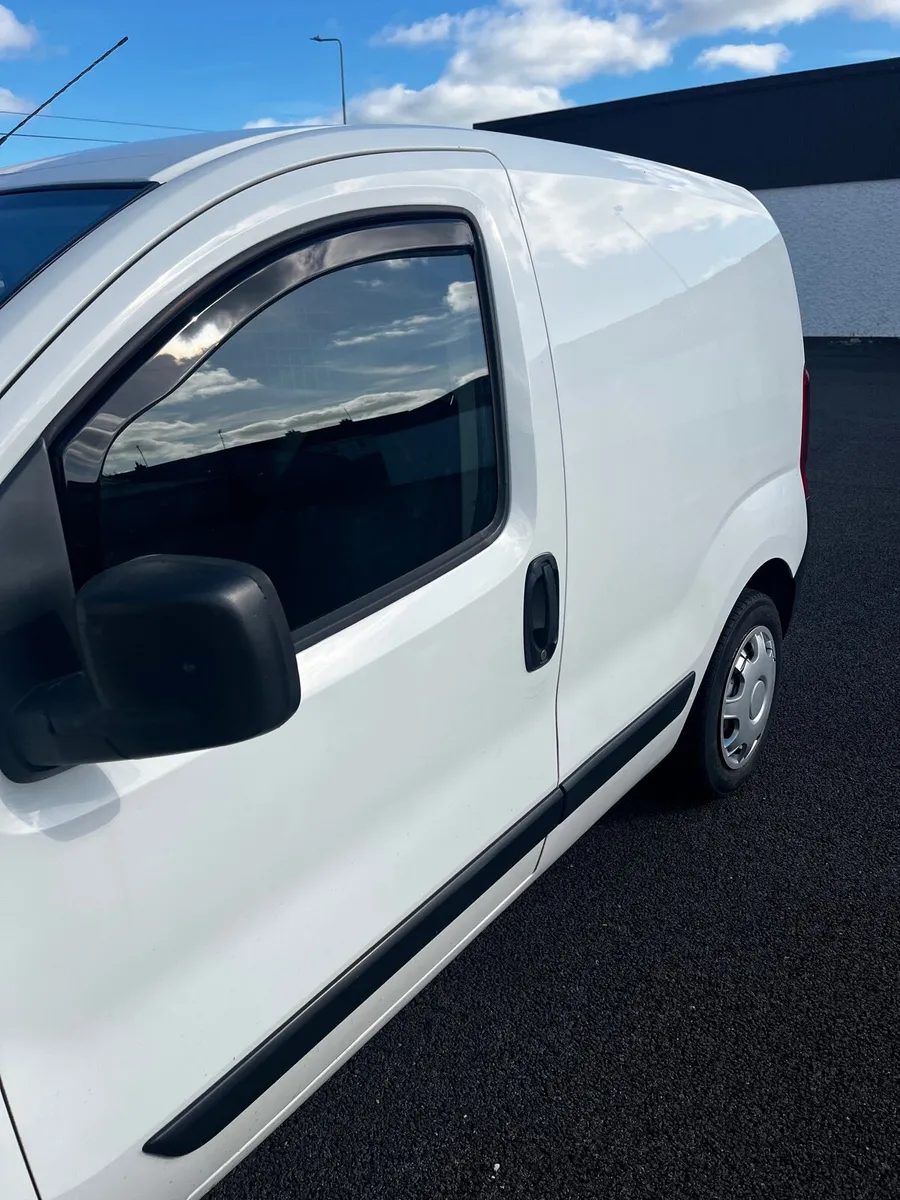 Citroen Van CVRT 27 and Tax - Image 4