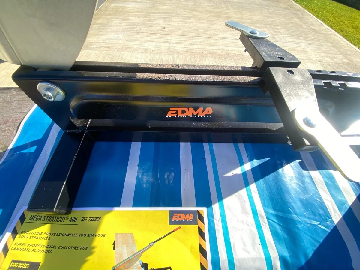 Two Professional Laminate Flooring Cutters – EDMA - Image 3