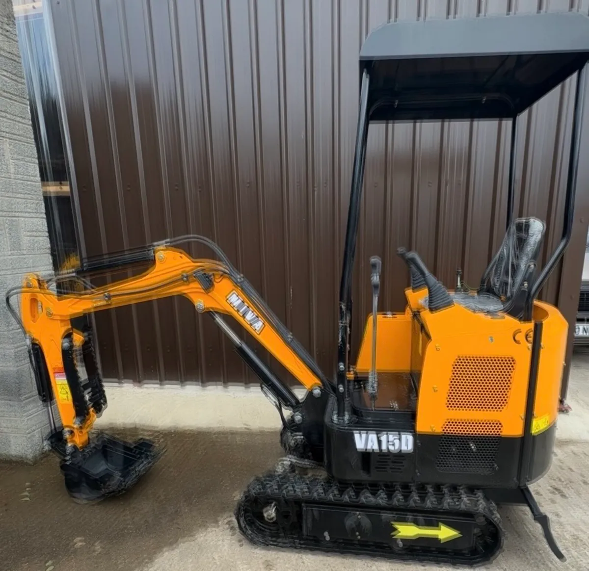 Miva 1.5 Ton Mini Digger Diesel - Image 1