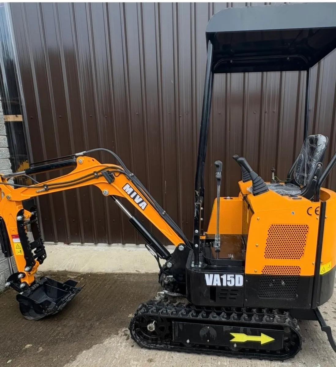 Miva 1.5 Ton Mini Digger Diesel - Image 2