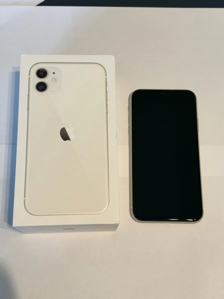 iPhone 11 - Image 1
