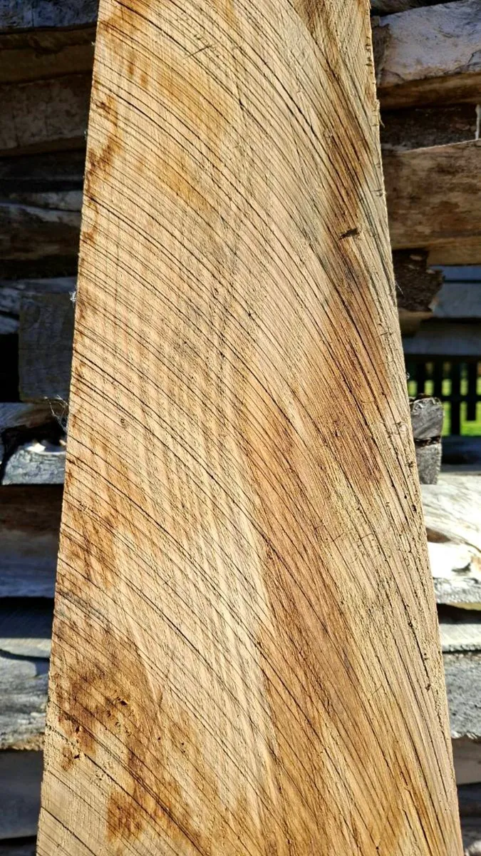 Dry Planked sweet chestnut timber - Image 2