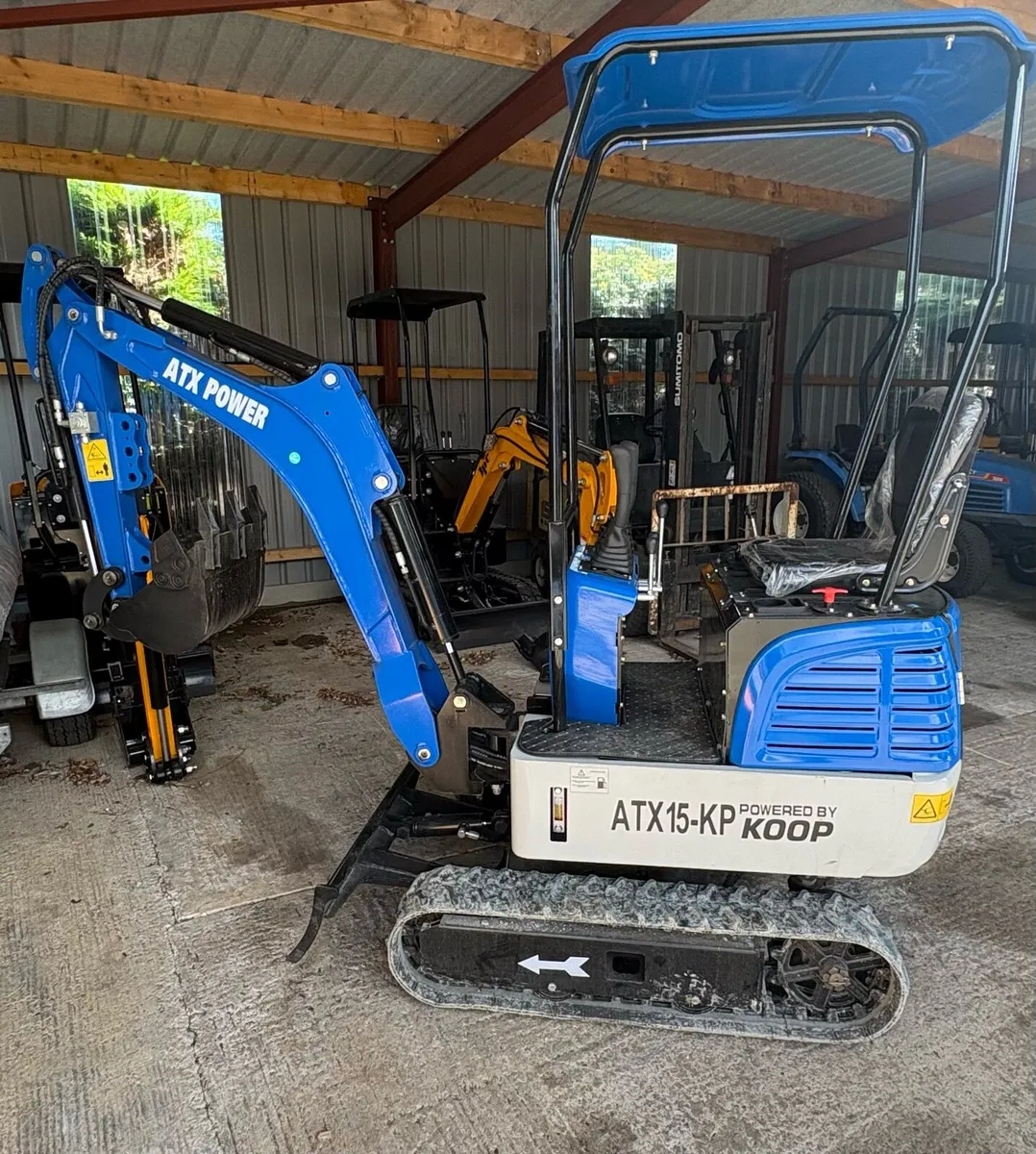 ATX 1.5 Ton Mini Digger Diesel . Swing Boom 2026 - Image 2