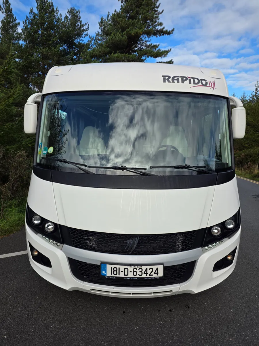 2018 RAPIDO 896F A-CLASS ISLAND BED AMAZING CAMPER - Image 3
