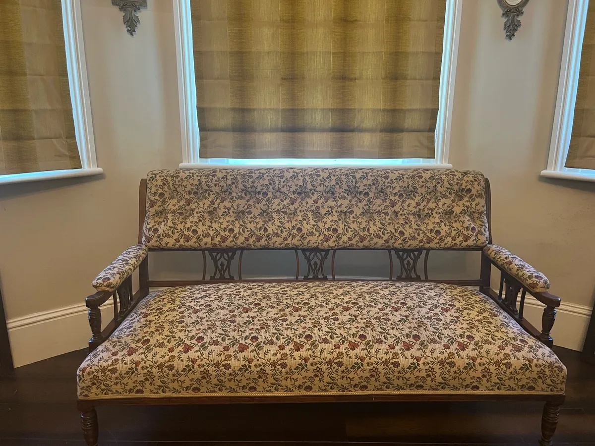 Antique sofa - Image 2