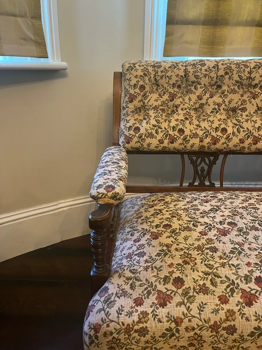 Antique sofa - Image 3