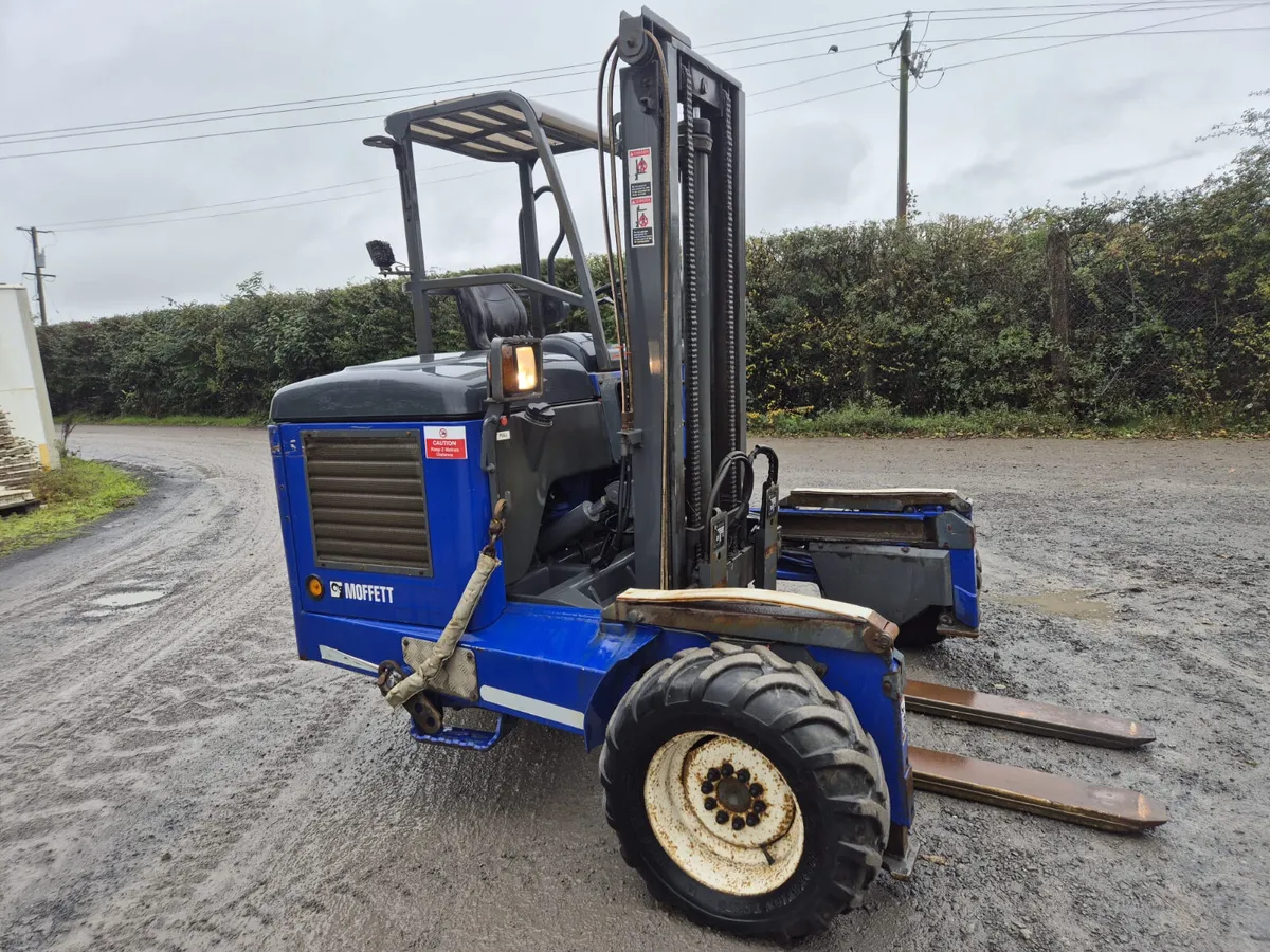 Moffett Forklift - Image 4