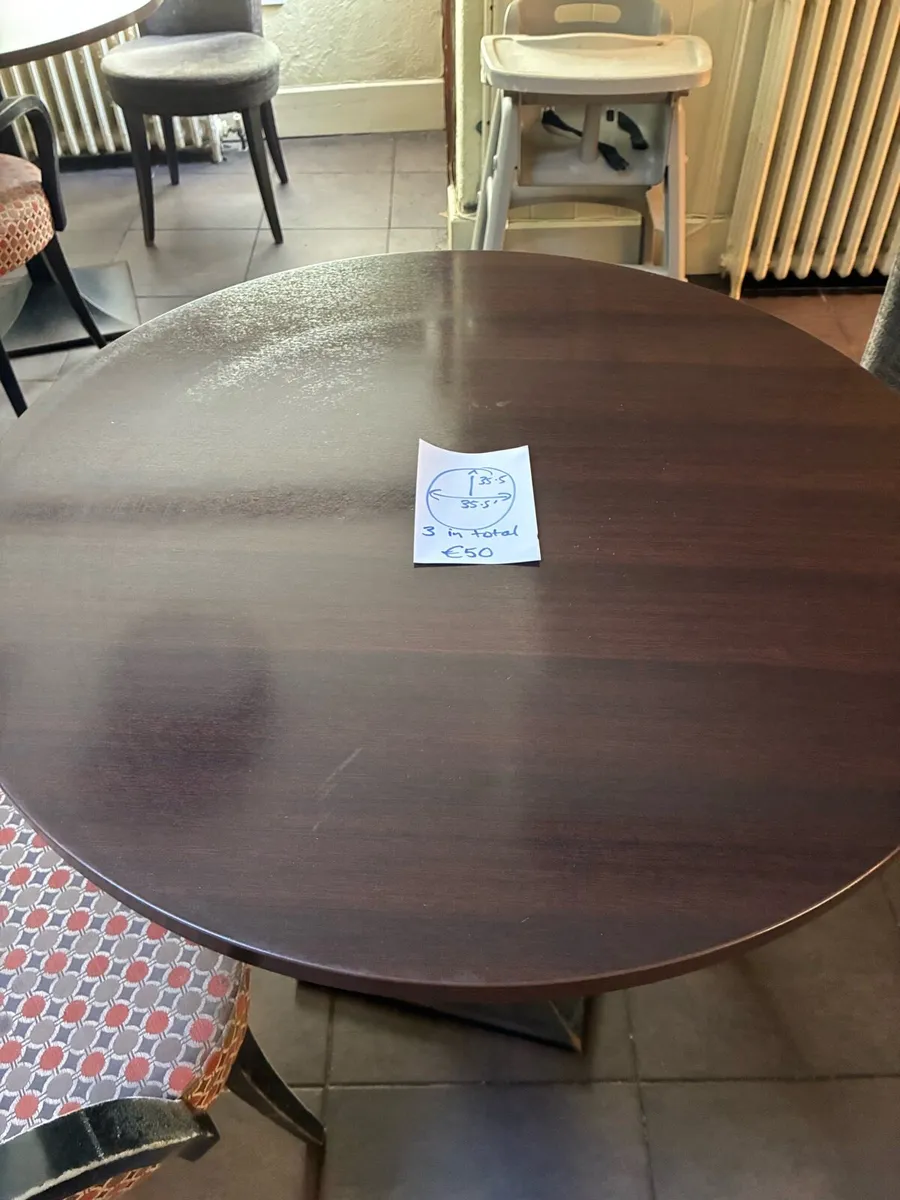 Restaurant tables and chairs - Image 4