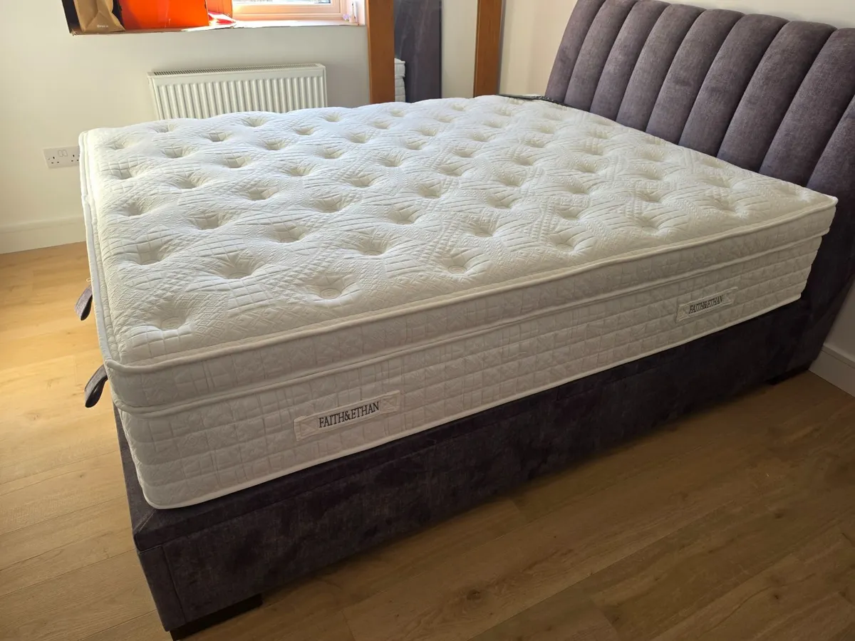 Mattress 5 feet king size - Image 4