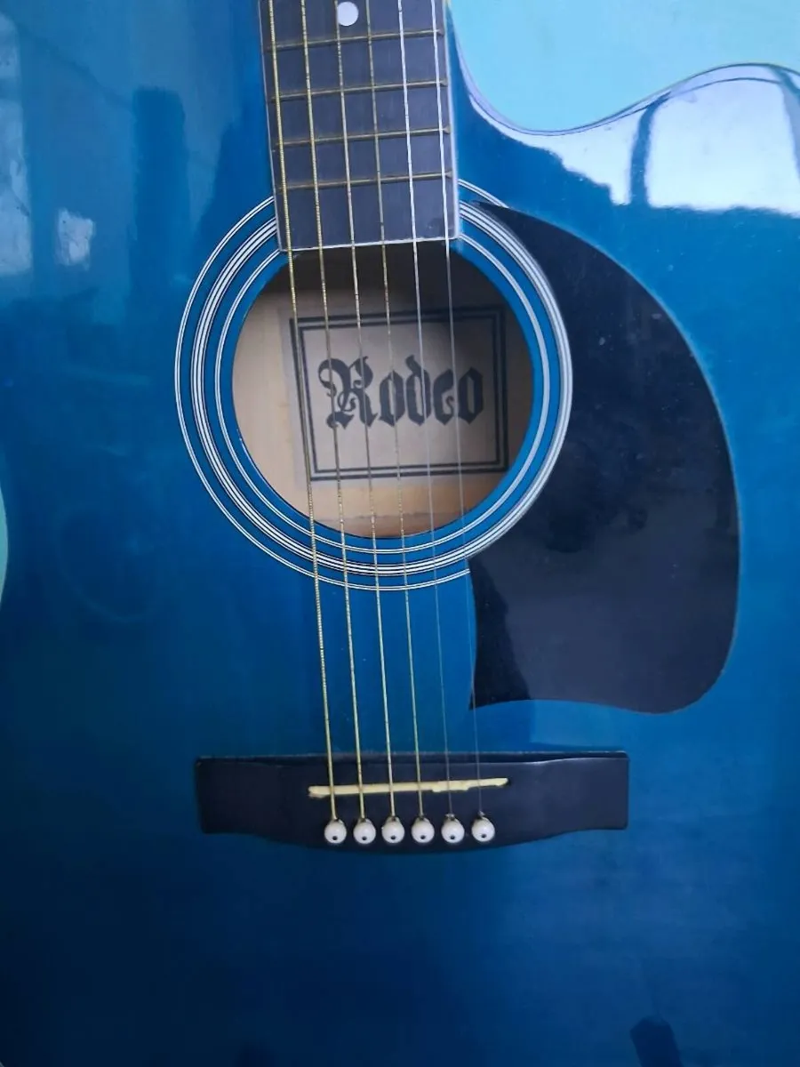 Guitar - Image 2