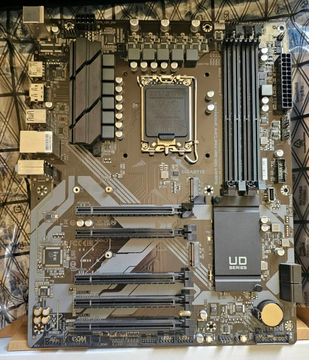 Motherboard B760 DS3h DDR4 - Image 3