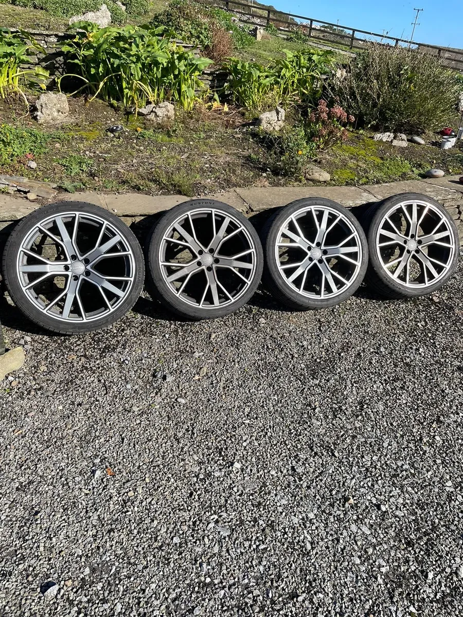Alloys 21” Replica RS6 alloys and wheel - Image 1