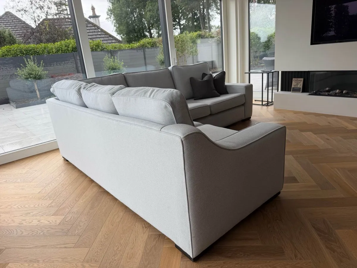 Bespoke L-Shaped Corner Sofa – 5 Seater – As New - Image 3
