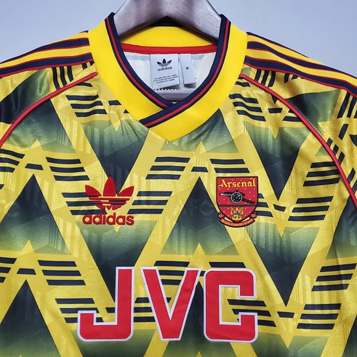 Arsenal Retro Football Jersey - Image 3