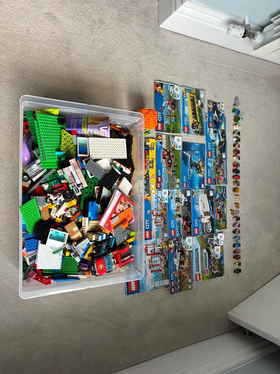 Lego Miscellaneous, Lego City and Lego Minecraft - Image 3
