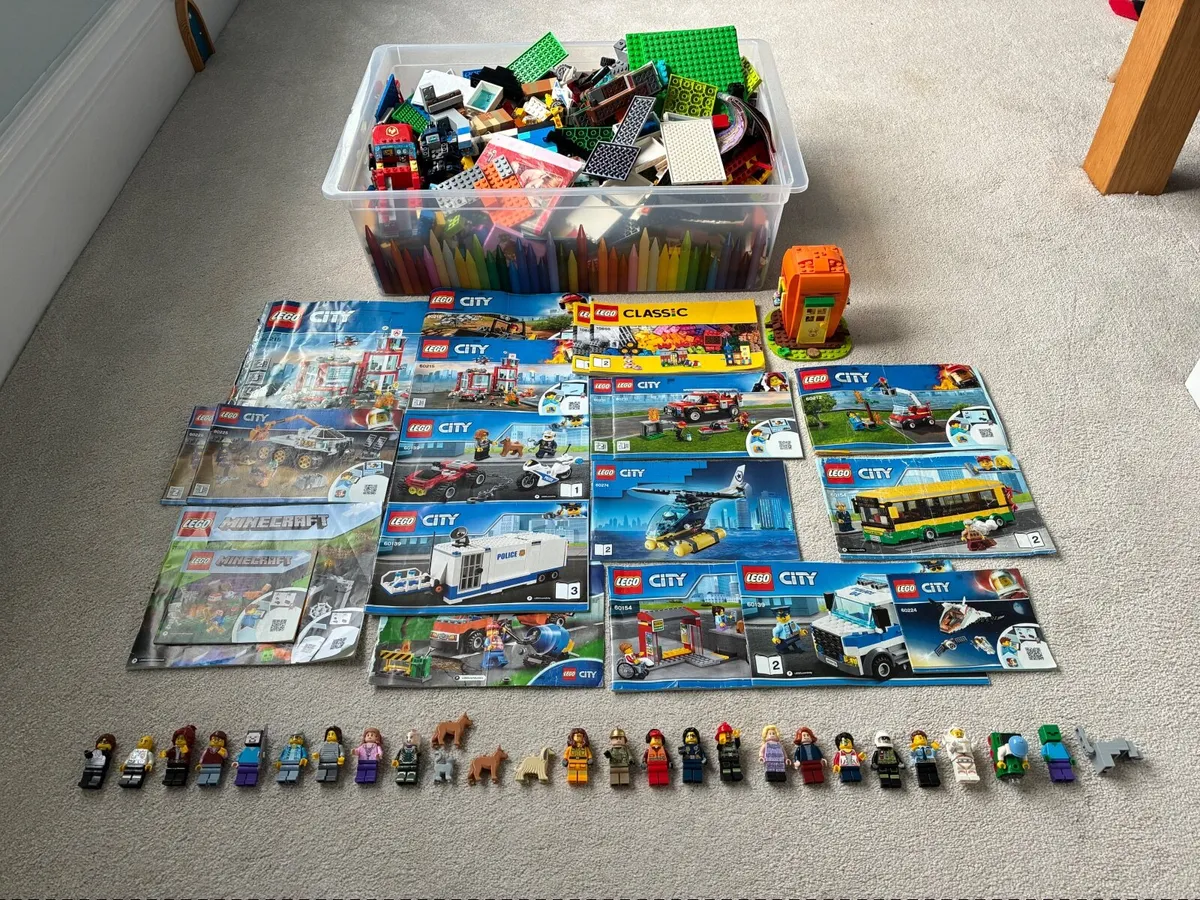 Lego Miscellaneous, Lego City and Lego Minecraft - Image 1