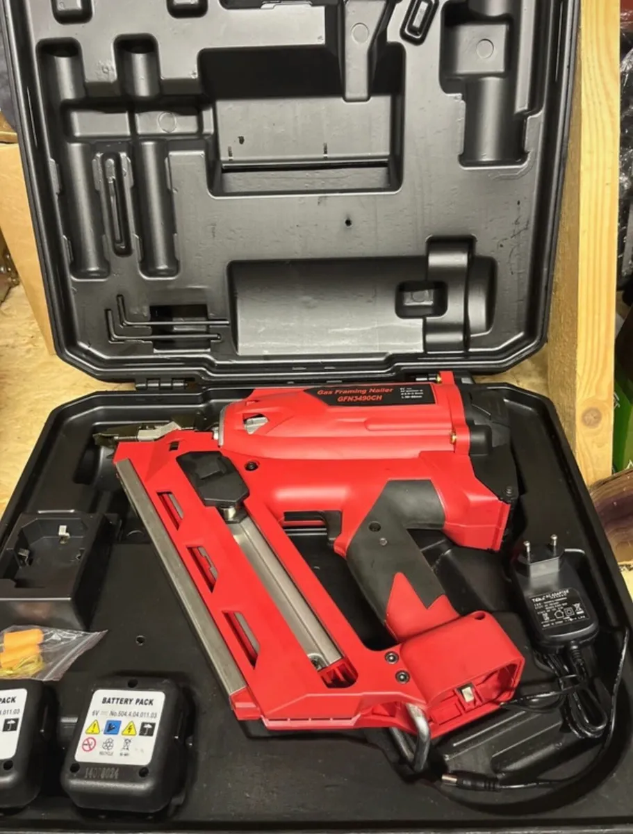 Nailer machine - Image 2