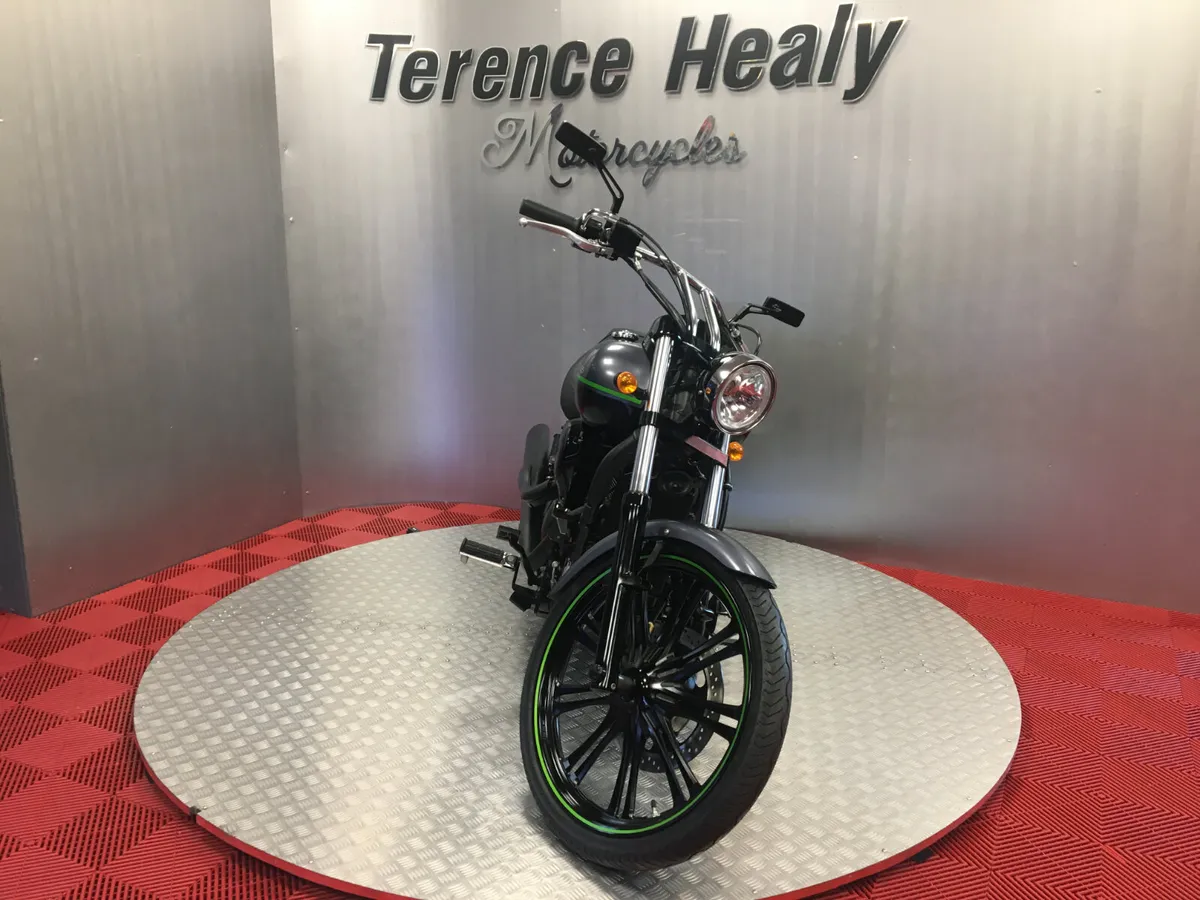 2013 Kawasaki VN900 CUSTOM - Image 3
