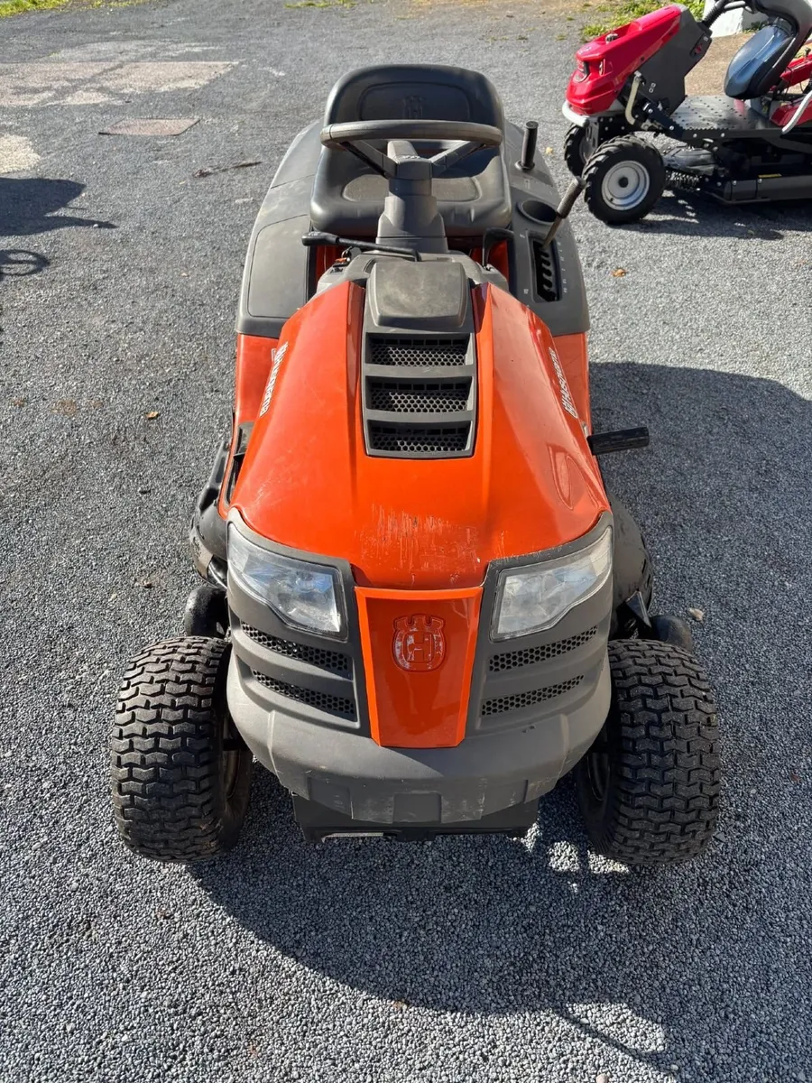 HUSQVARNA 17.5HP RIDE ON MOWER - FOR SALE - Image 2