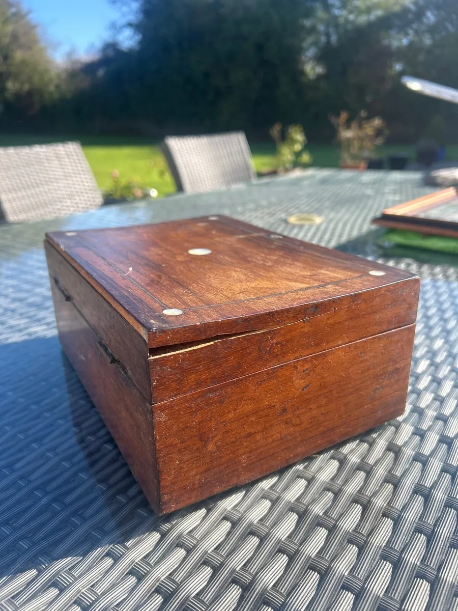 Antique Victorian Rosewood mother of pearl box - Image 4
