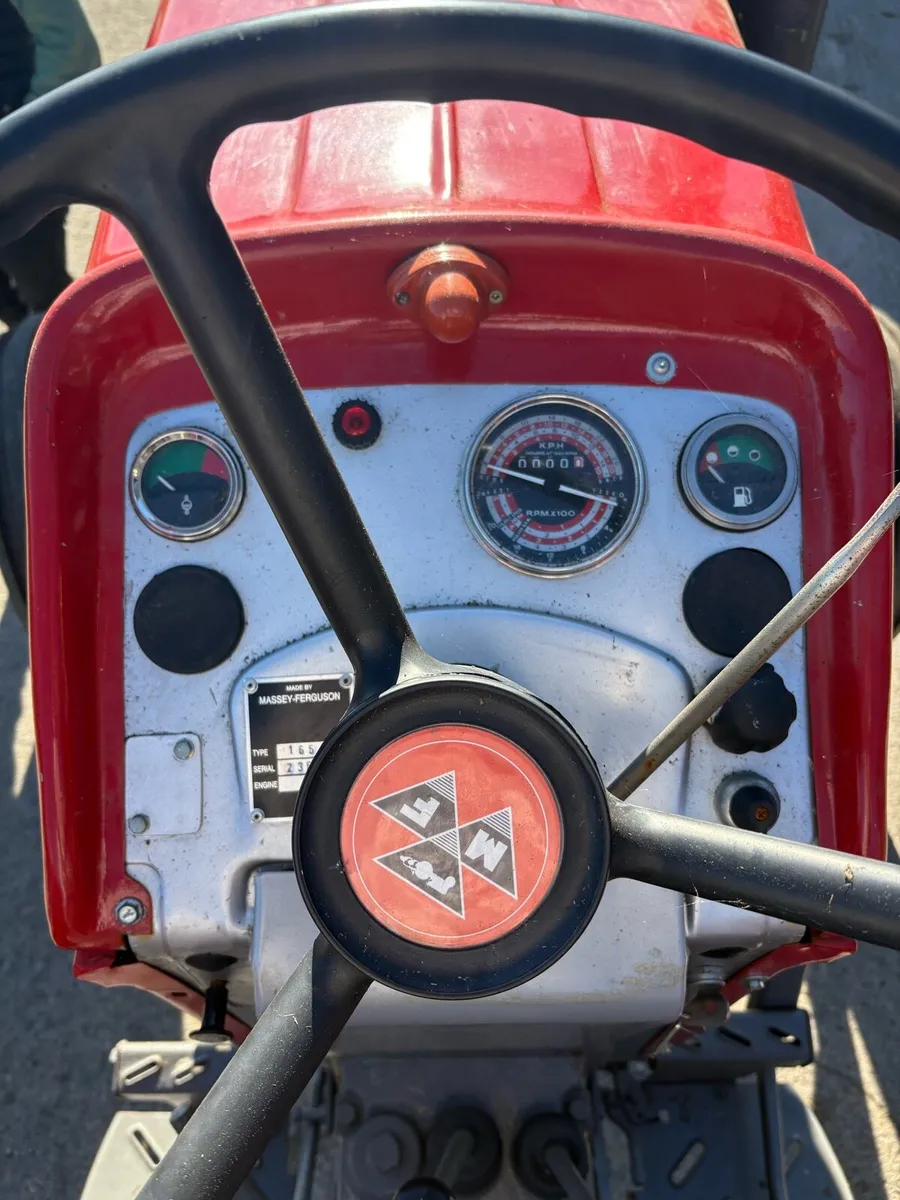 Massey Ferguson 165 - Image 4