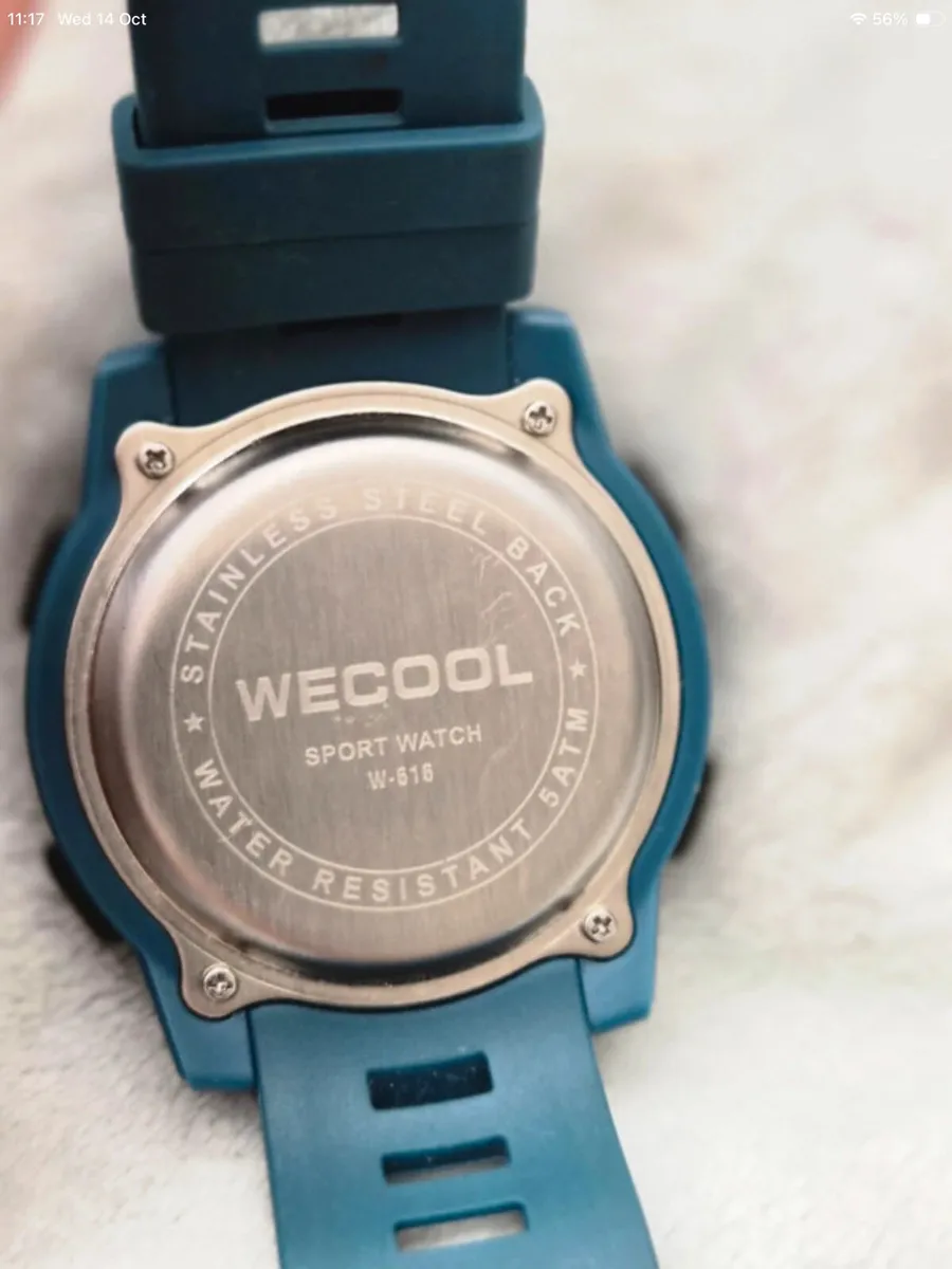 Men’s Watch - Image 2