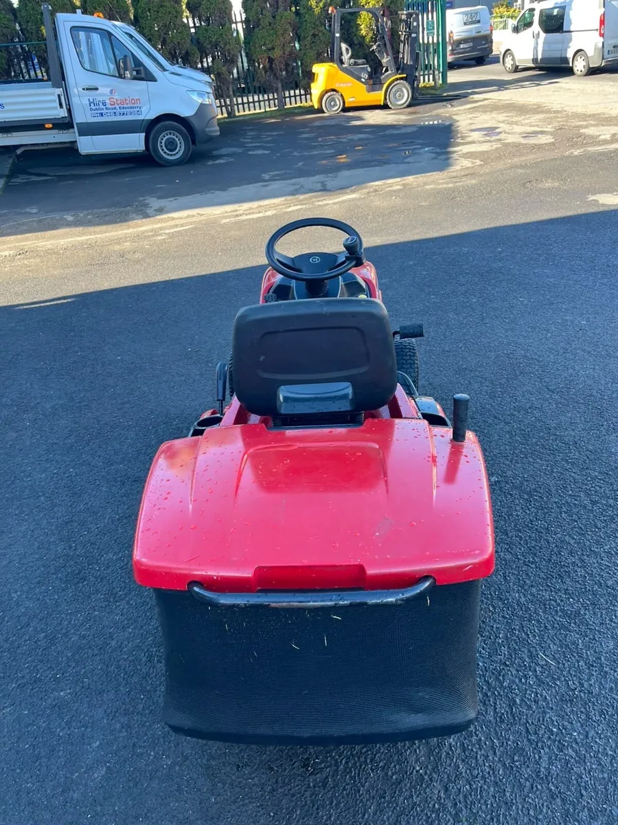 Mountfield ride on mower - Image 4