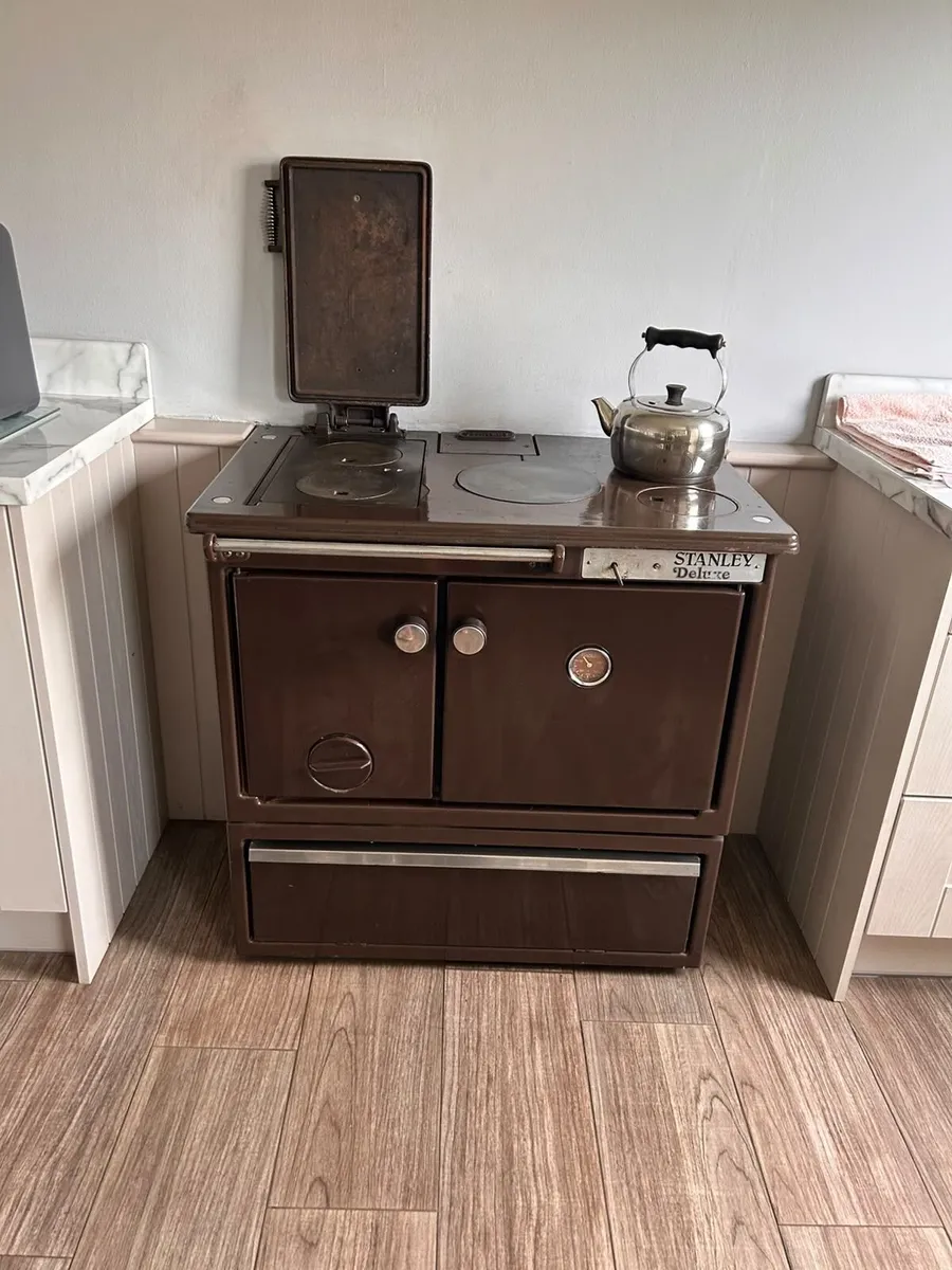 Stanley delux boiler solid fuel  Range - Image 3