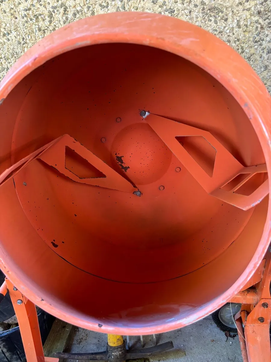 140L Cement Mixer - Image 2