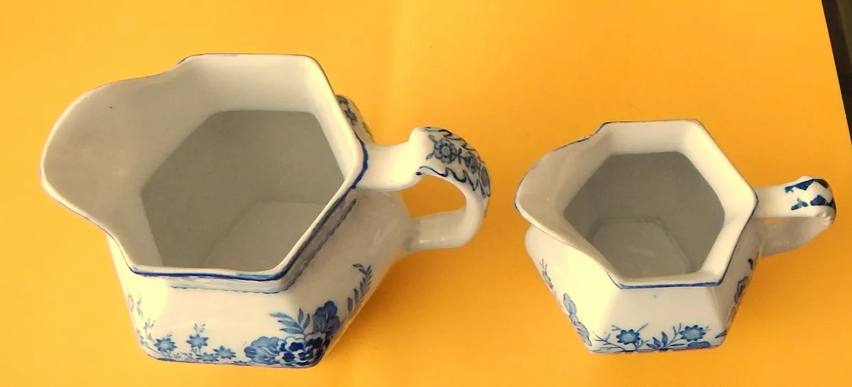 2 Wincanton Woods Ware Blue & White Jugs - Image 3