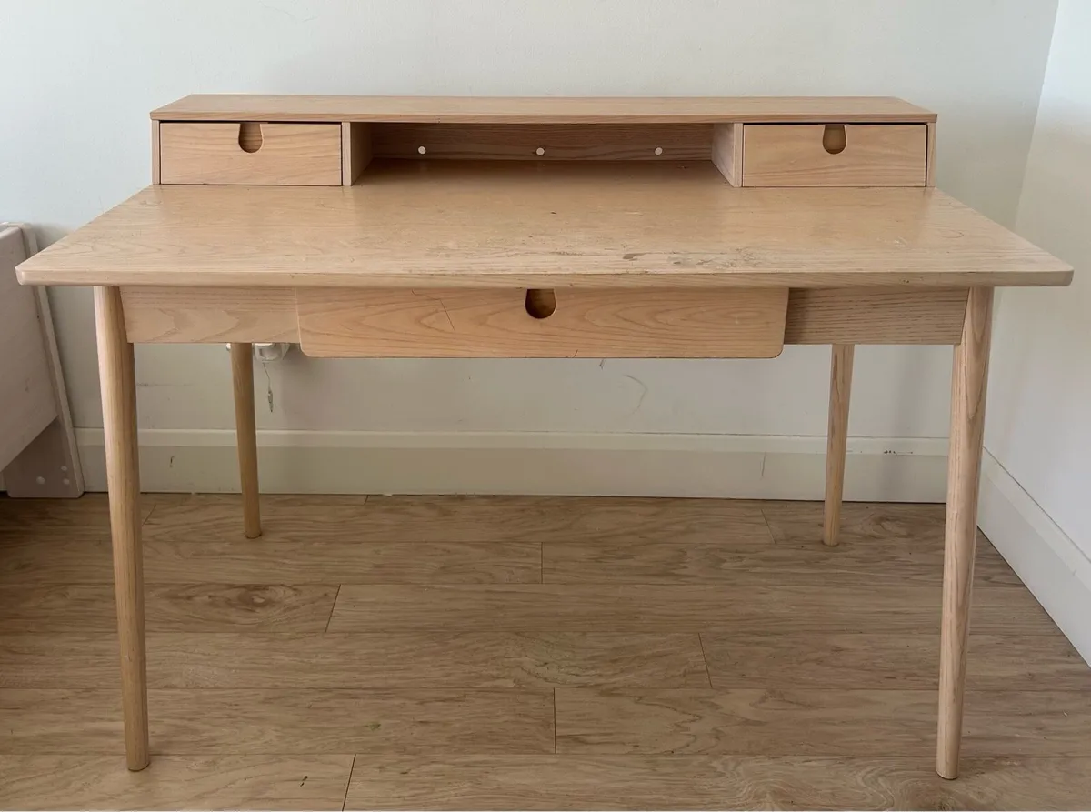 Desk - Image 1