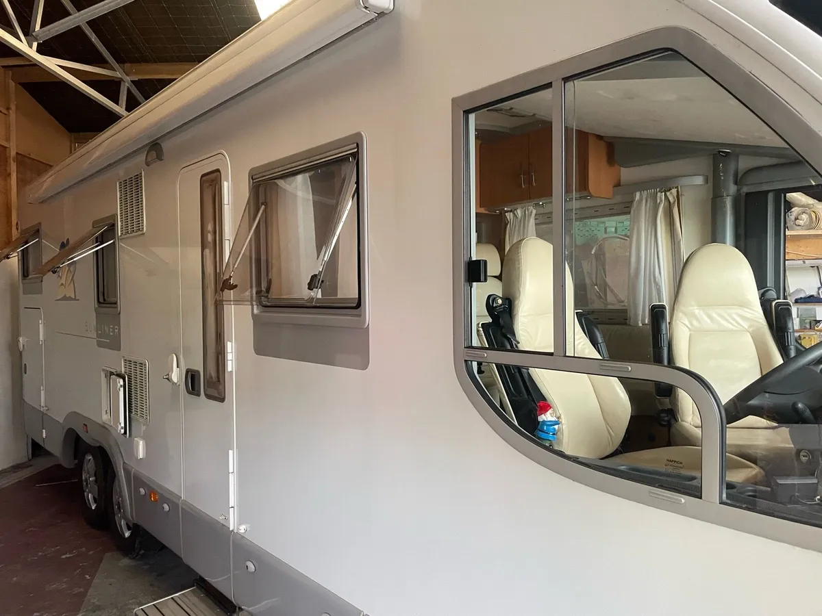 A class camper - Image 1
