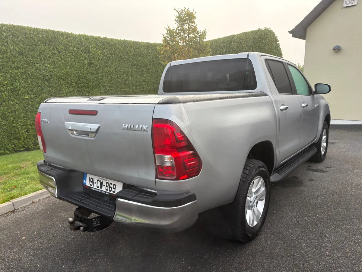 Toyota Hilux 2019 - Image 3