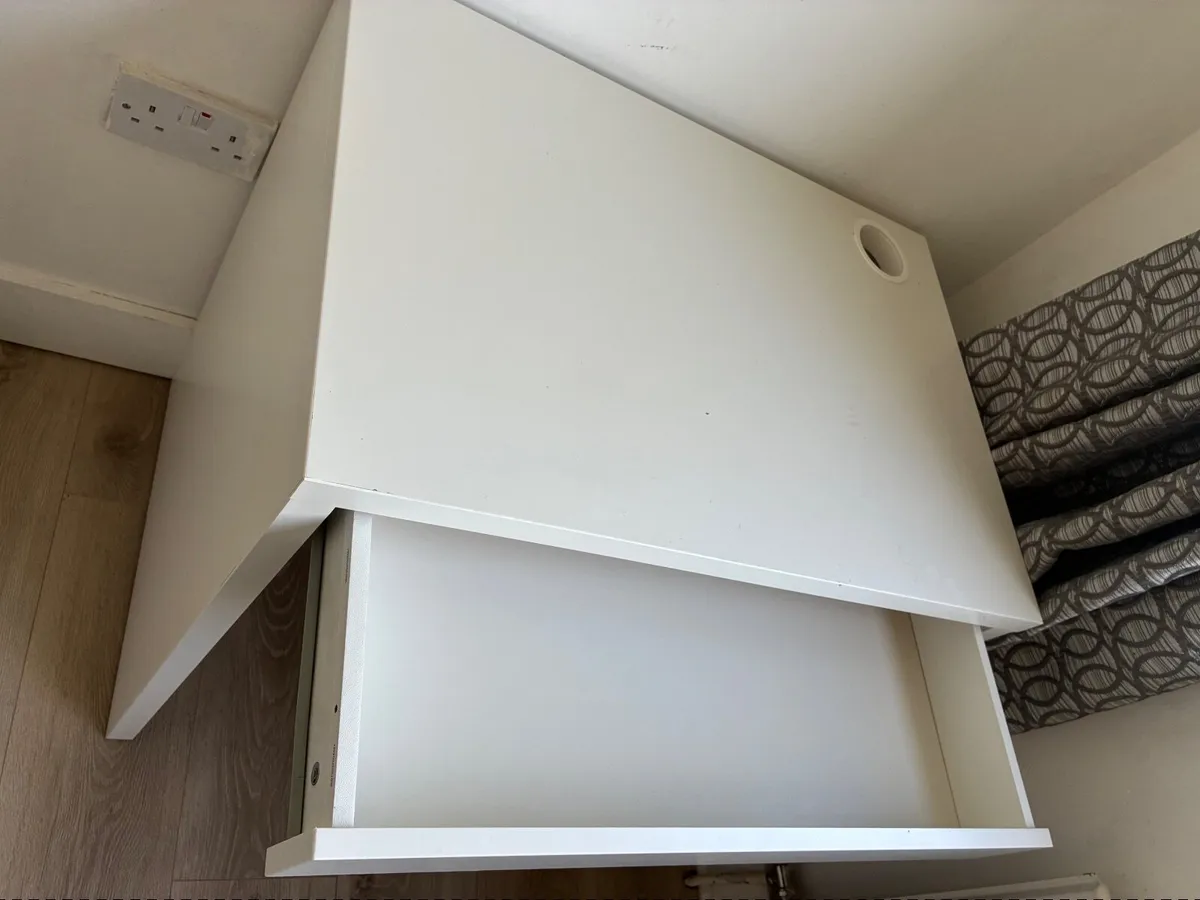 Table - IKEA - Image 3