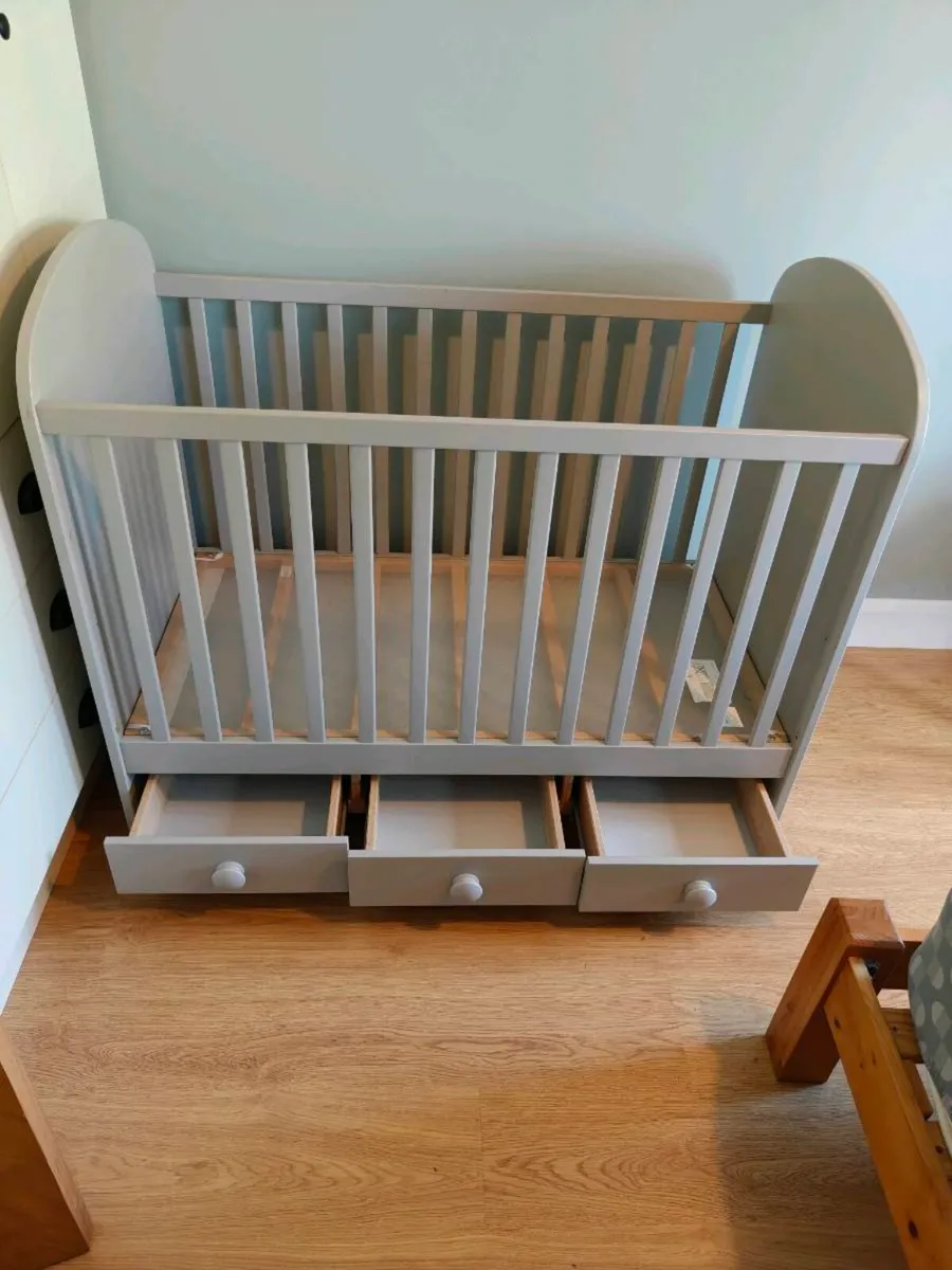 Cot - Image 2