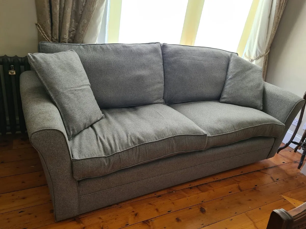 Sofa - Image 3