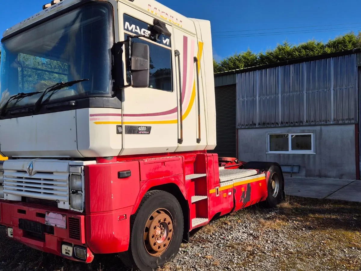 1995 Renault AE Magnum 420 Truck - Image 4