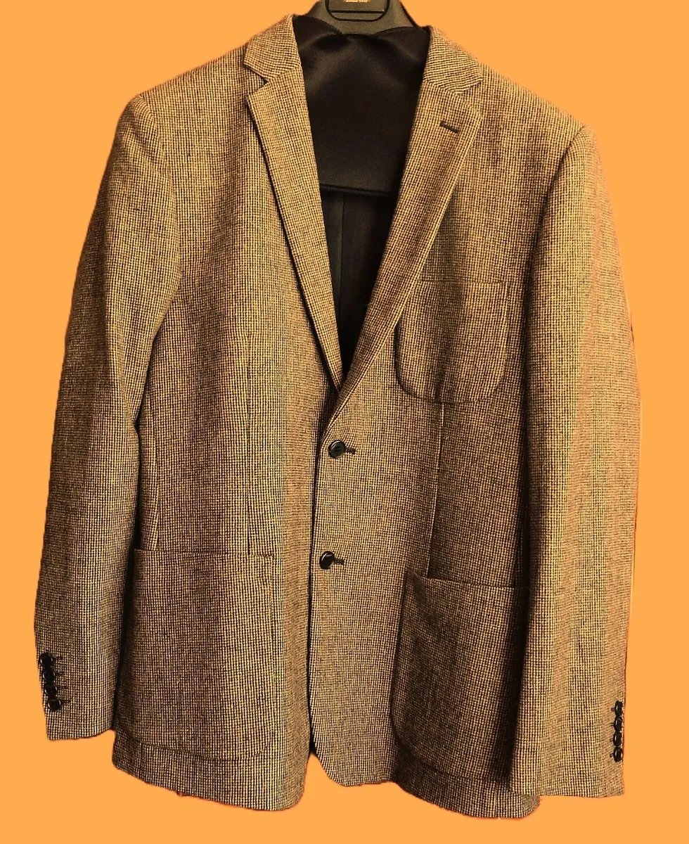 Gents Hardy Amies Savile Row Jacket, Size 44 - Image 1