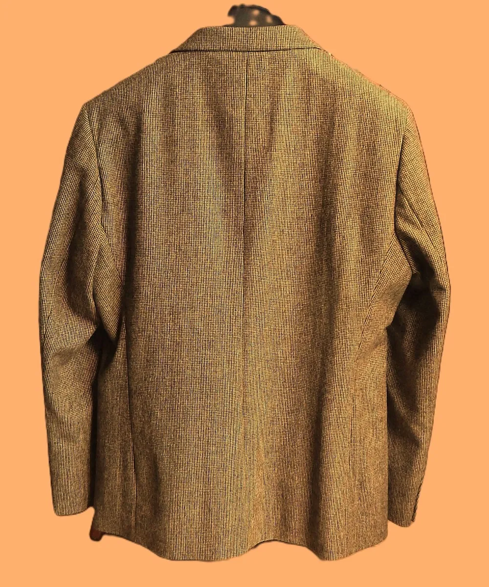 Gents Hardy Amies Savile Row Jacket, Size 44 - Image 2