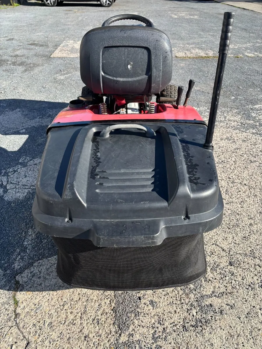 MTD 41" RIDE ON MOWER - FOR SALE - Image 2